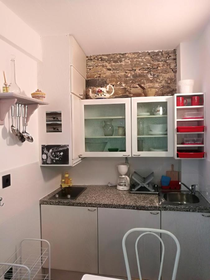 One Bedroom Appartement With Enclosed Garden And Wifi At Lourenza Exterior photo